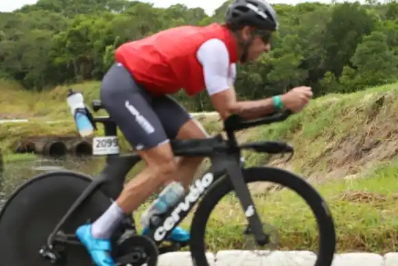 Sergio Peretti participó del Mundial de Ironman Full