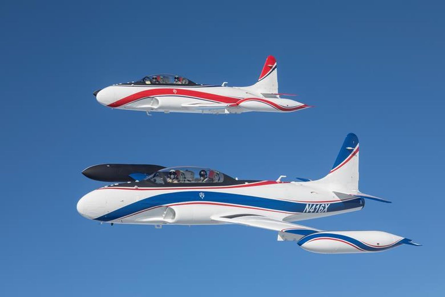 Adiós Chase Planes: Boeing retira los aviones de seguimiento T-33 Red Bird y Blue Bird