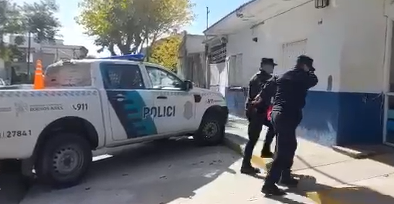 La mantuvo secuestrada un día y la Policía la rescató
