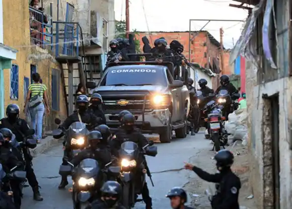 ¡BARBARAZO! acabaron con todo en la Cota 905: se llevaron hasta la ropa sucia que encontraron