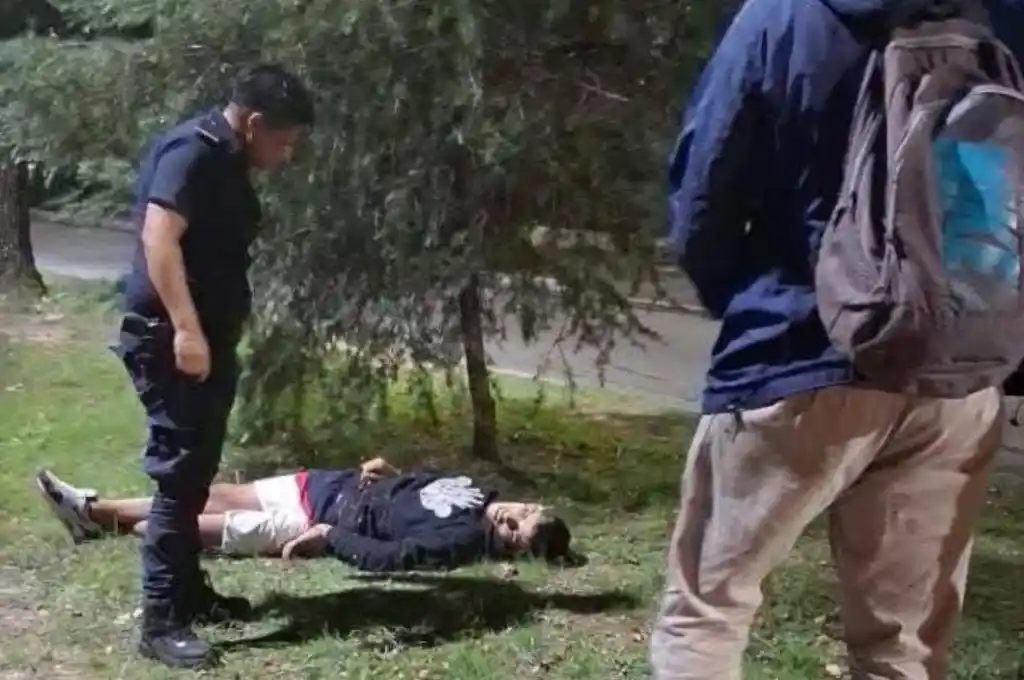 Las cámaras de seguridad filmaron el incidente.