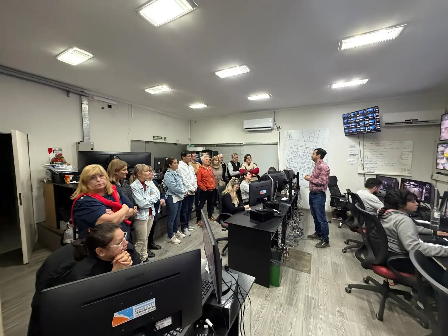 Vecinos del barrio 30 de Octubre conocieron el trabajo del Centro de Monitoreo - 1