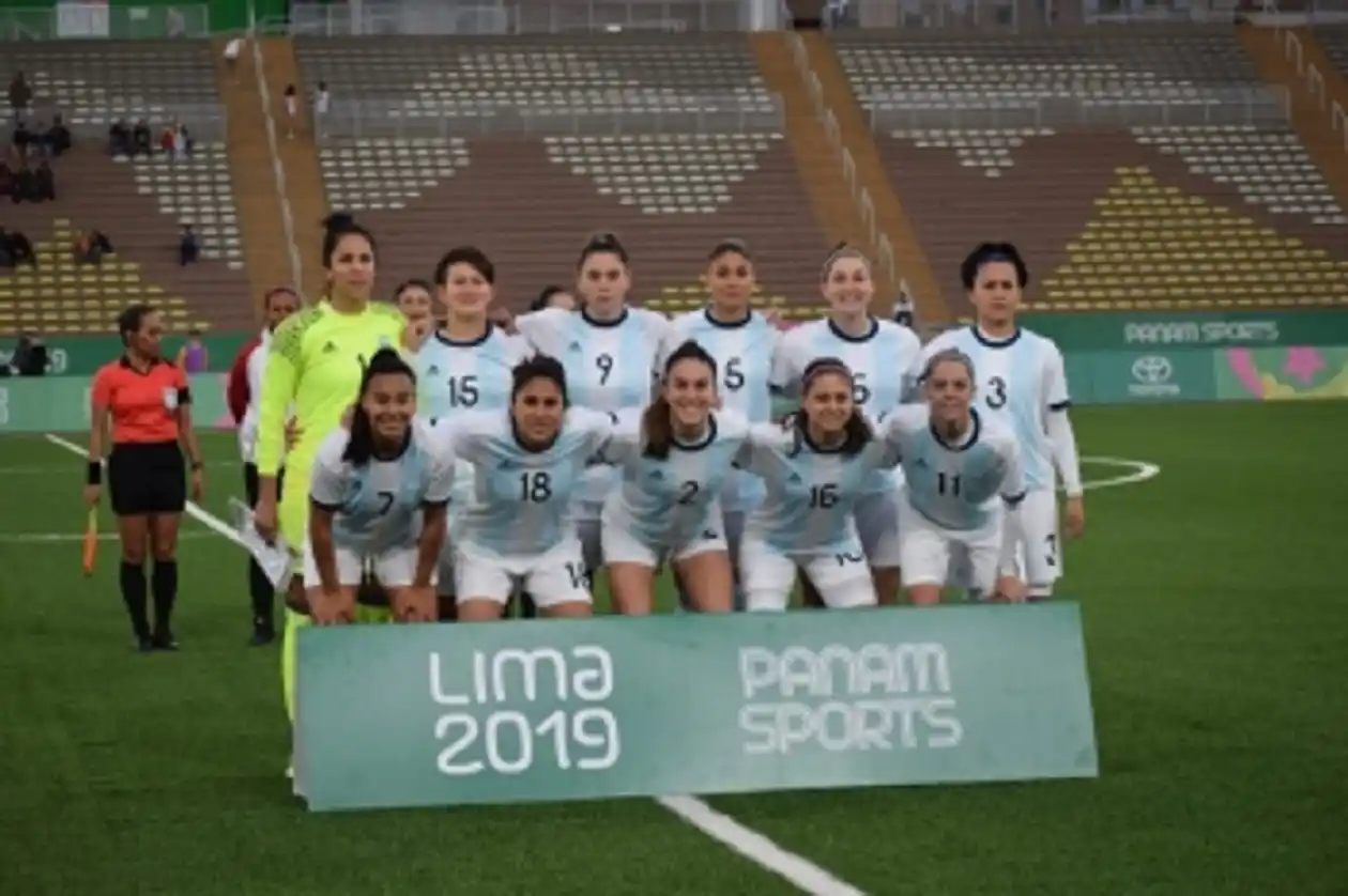 La selección de fútbol femenino se metió en la final de los Juegos Panamericanos