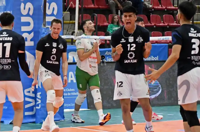 Once Unidos cerró la gira con una derrota ante Obras