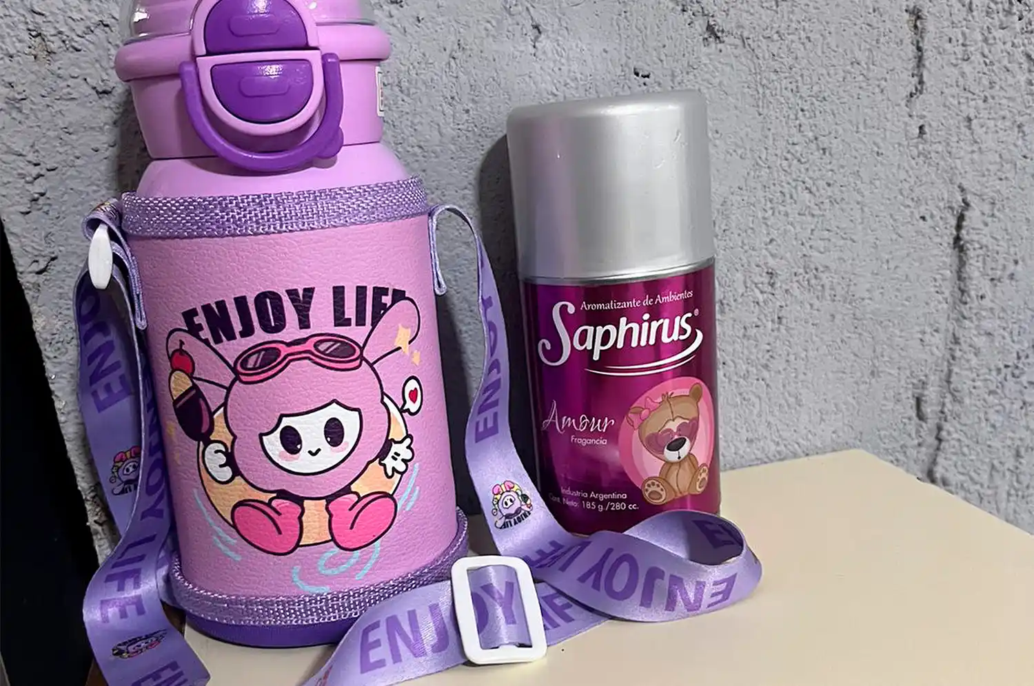 Se metió a un comercio del centro y robó una botellita de niña y un Saphirus de "Amour": terminó detenido