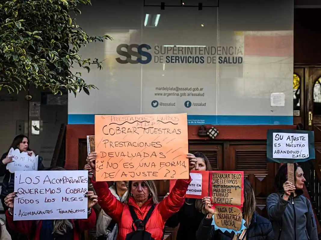 Profesionales de la discapacidad inician paro en Entre Ríos bajo el lema “Discapacidad en emergencia”