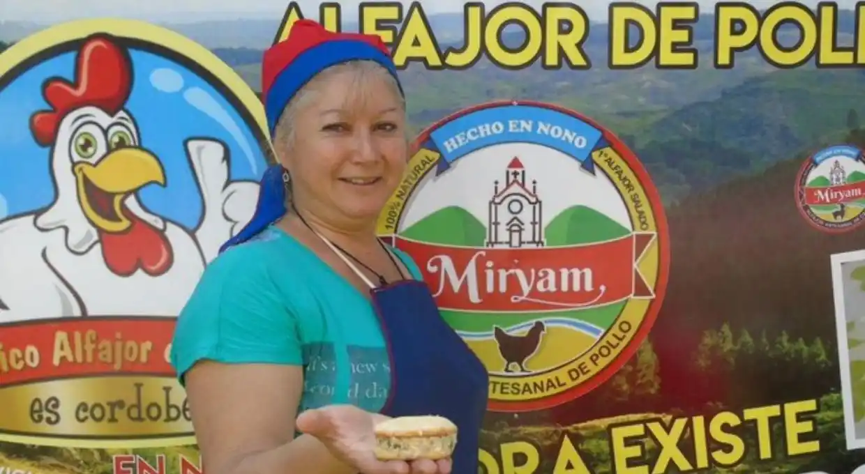 De dicho popular, a éxito comercial: crearon el alfajor de pollo