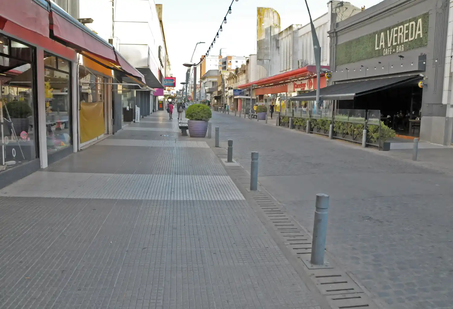 Ante la alta demanda, vuelven a realizar cortes parciales de energía eléctrica en diferentes puntos de la ciudad