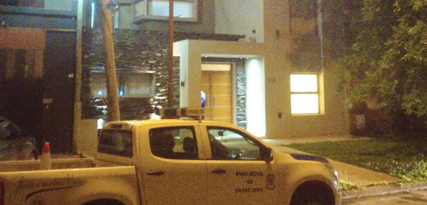 Dos paranaenses detenidos en Ramírez cuando entraron a robar a una casa