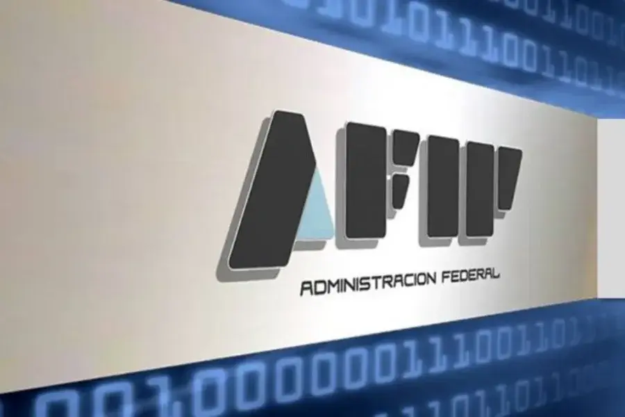AFIP reintegró $30.000 millones a 500 mil personas por comprar dólares en el exterior