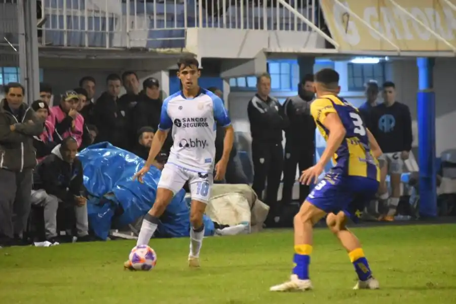 Con la mínima, “La Crema” se quedó con la victoria de local