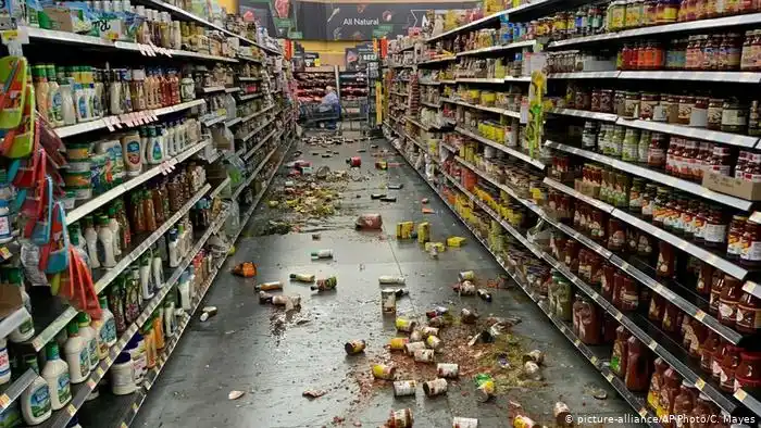 Un nuevo temblor de 7,1 sacude el sur de California