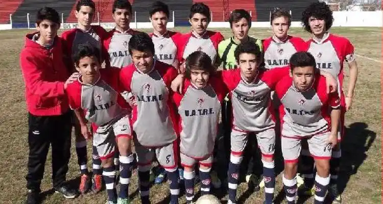 Doble festejo del Rojo
