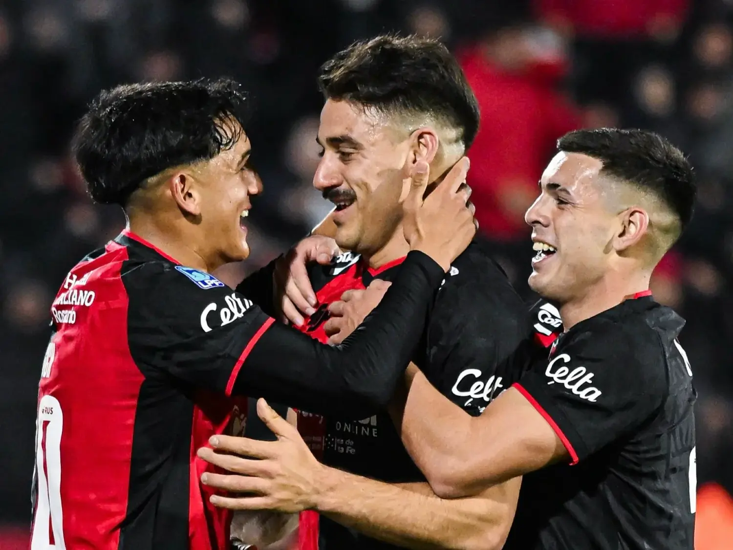 Newell's viajó a La Plata con Cóccaro, aunque Kudelka deberá definir si lo cuida para el clásico