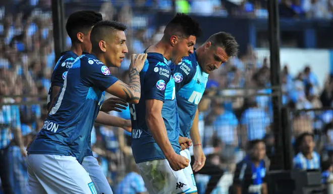 Racing venció a Newell’s y mantuvo el liderazgo