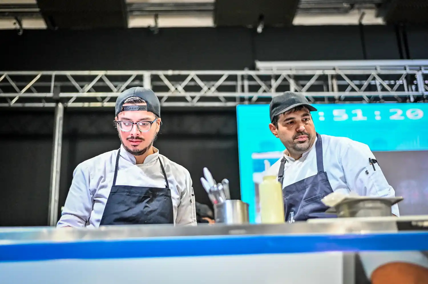 Justo Restaurant, representado por el Chef Miguel Angel Sartori y el Ayudante Emanuel González.