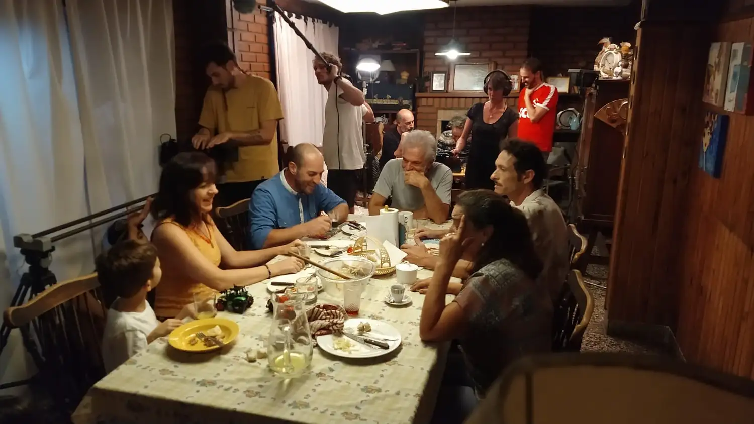 Dirigida por Javier Lester, esta película de ficción fue filmada íntegramente en Tandil, con un enfoque autogestivo y comunitario.
