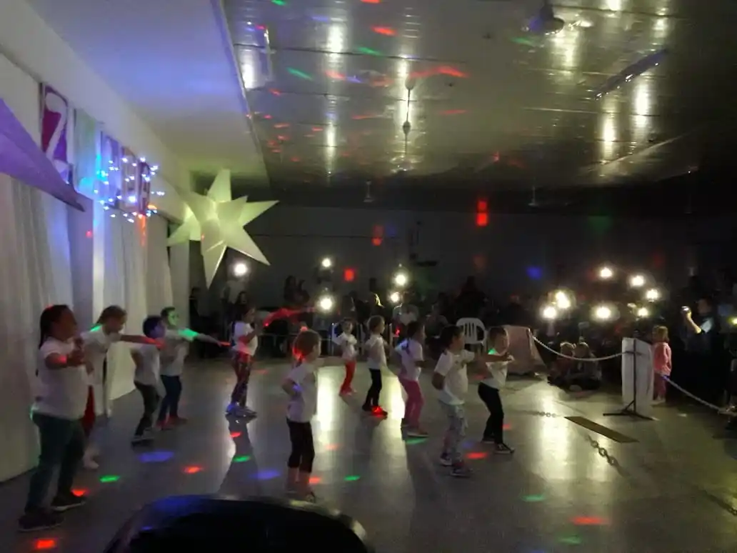 En el Salón de la Asociación Deportiva y Cultural se llevó a cabo Muestra Anual de Zumba 2018