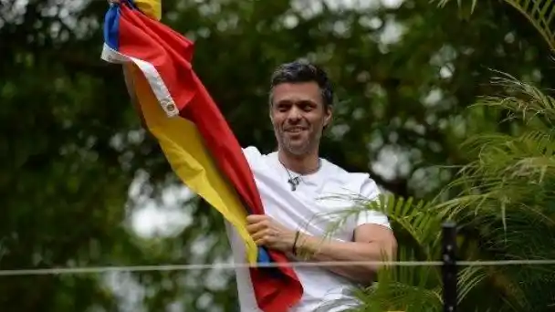 ¡EL ESPERADO REENCUENTRO! Leopoldo López llega a España y respira aires de LIBERTAD
