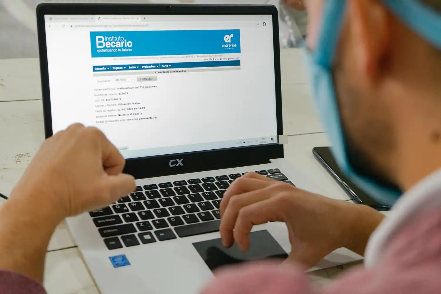 El Becario extiende los plazos para la tramitación de becas