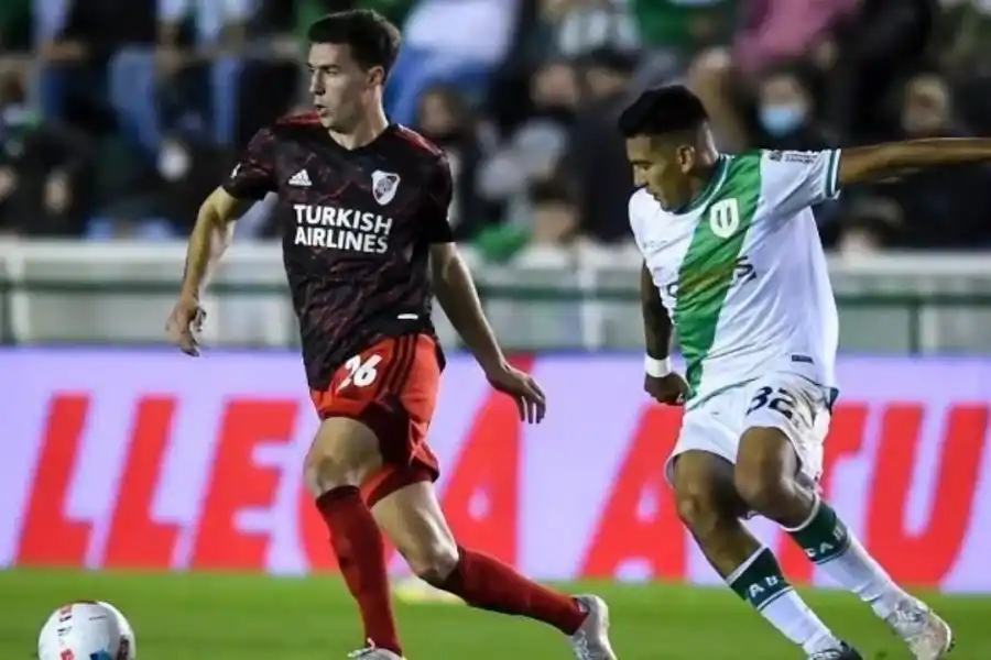 Banfield y River buscan la final del Trofeo de Campeones 