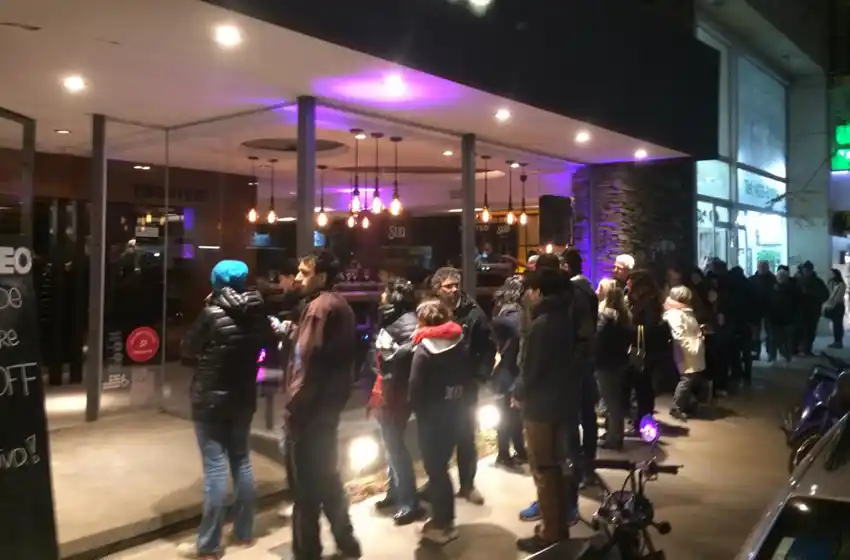 Una multitud participó de “La Noche de las Pizzerías”