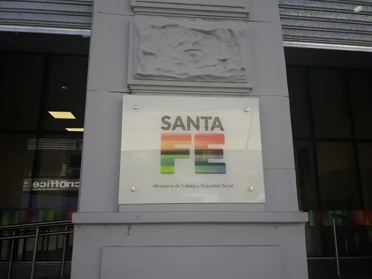 Trabajadores despedidos de Agricultura Familiar se reunieron con Genesini