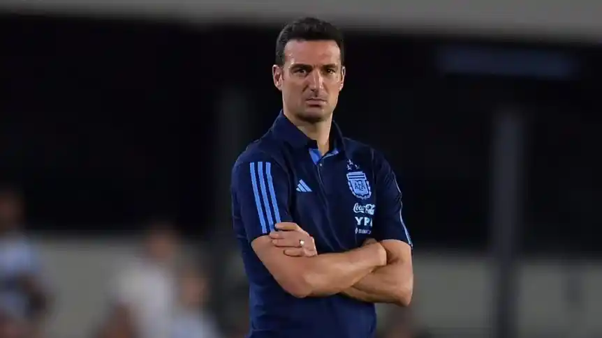 Almada o Martínez, la duda que mantiene el DT.