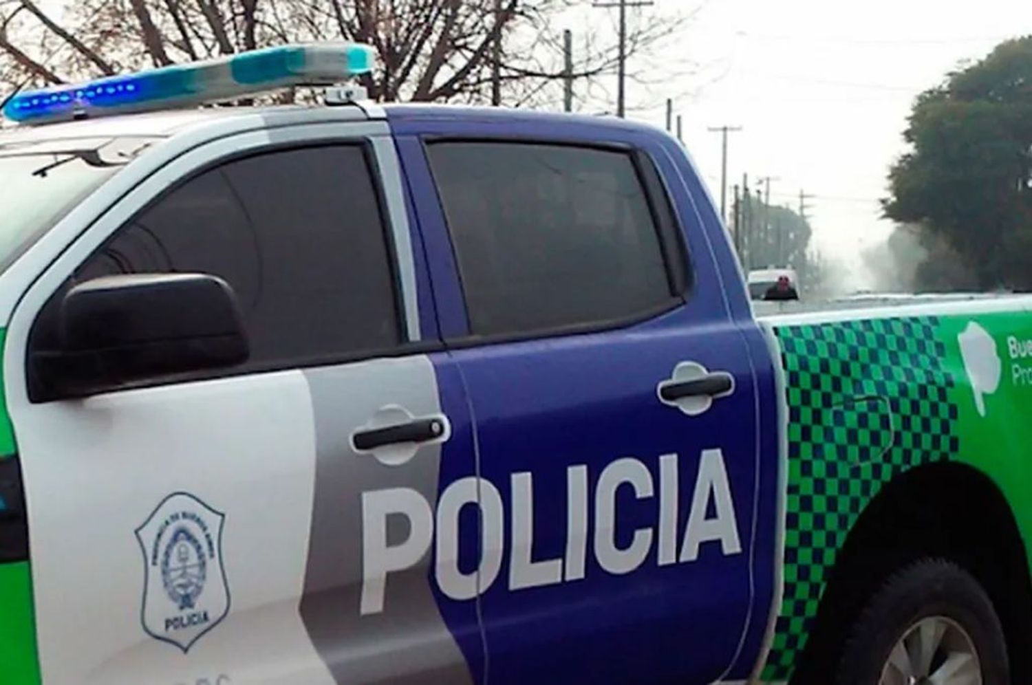 Tras una discusión, mataron a un hombre y lo tiraron a la vía pública