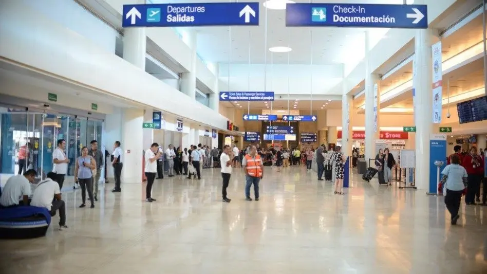 Viaje de egresados: una madre aportó pruebas sobre certificados de un "laboratorio trucho" en México