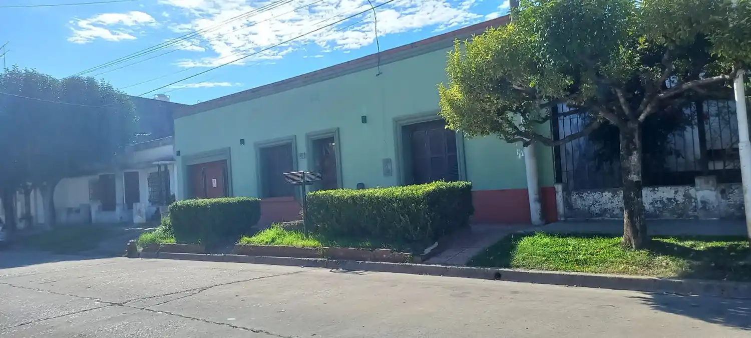 La familia de Benavídez tomó posesión de la vivienda.