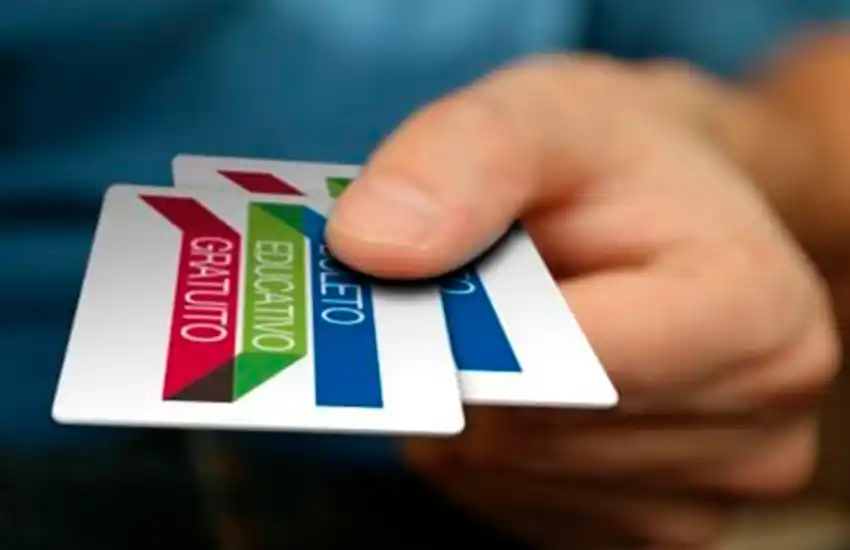 En el primer día de inscripción al Boleto Educativo Gratuito, se anotaron 65 mil personas