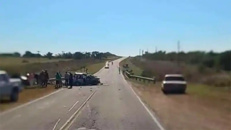 Tragedia en la Ruta 12: Murieron tres personas en un choque entre dos vehículos