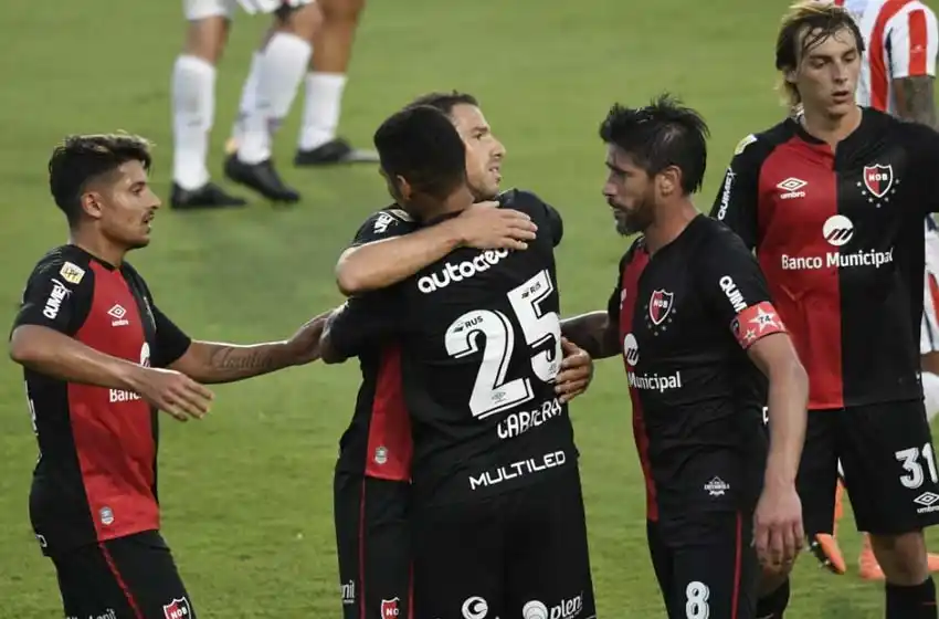 En un discreto partido, Newells le ganó a Peñarol de San Juan y pasó de ronda