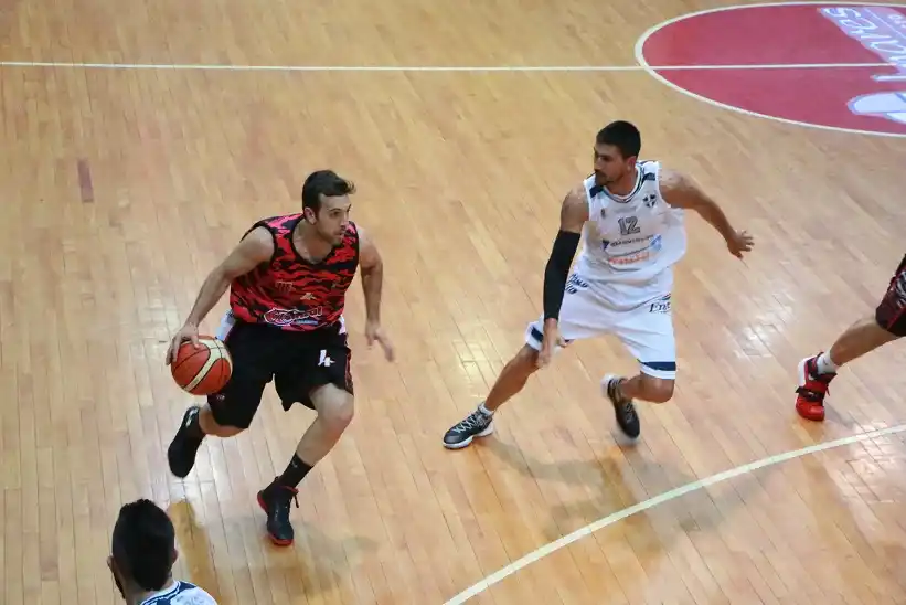  Central derrotó a Atlético Tala y es uno de los líderes de la división Mesopotamia en el Torneo Federal 