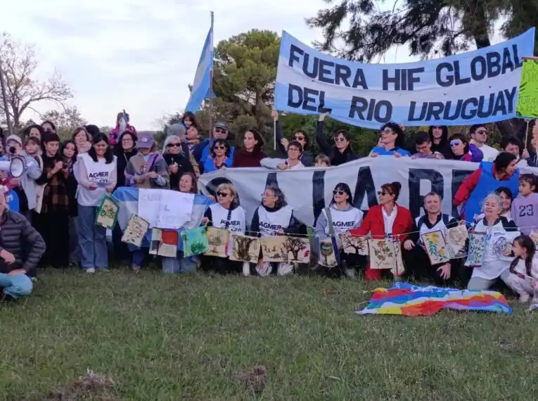 AGMER se sumó a la 5ª Caravana en Defensa del Río Uruguay