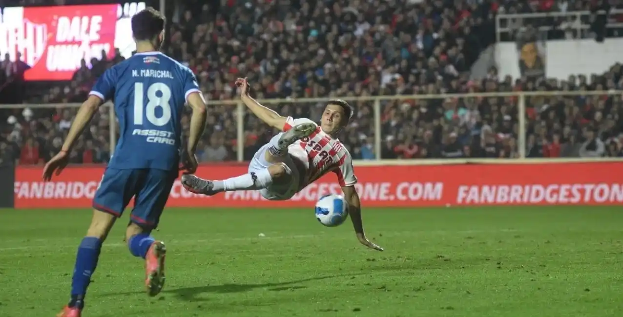 Unión se enfrenta a Banfield