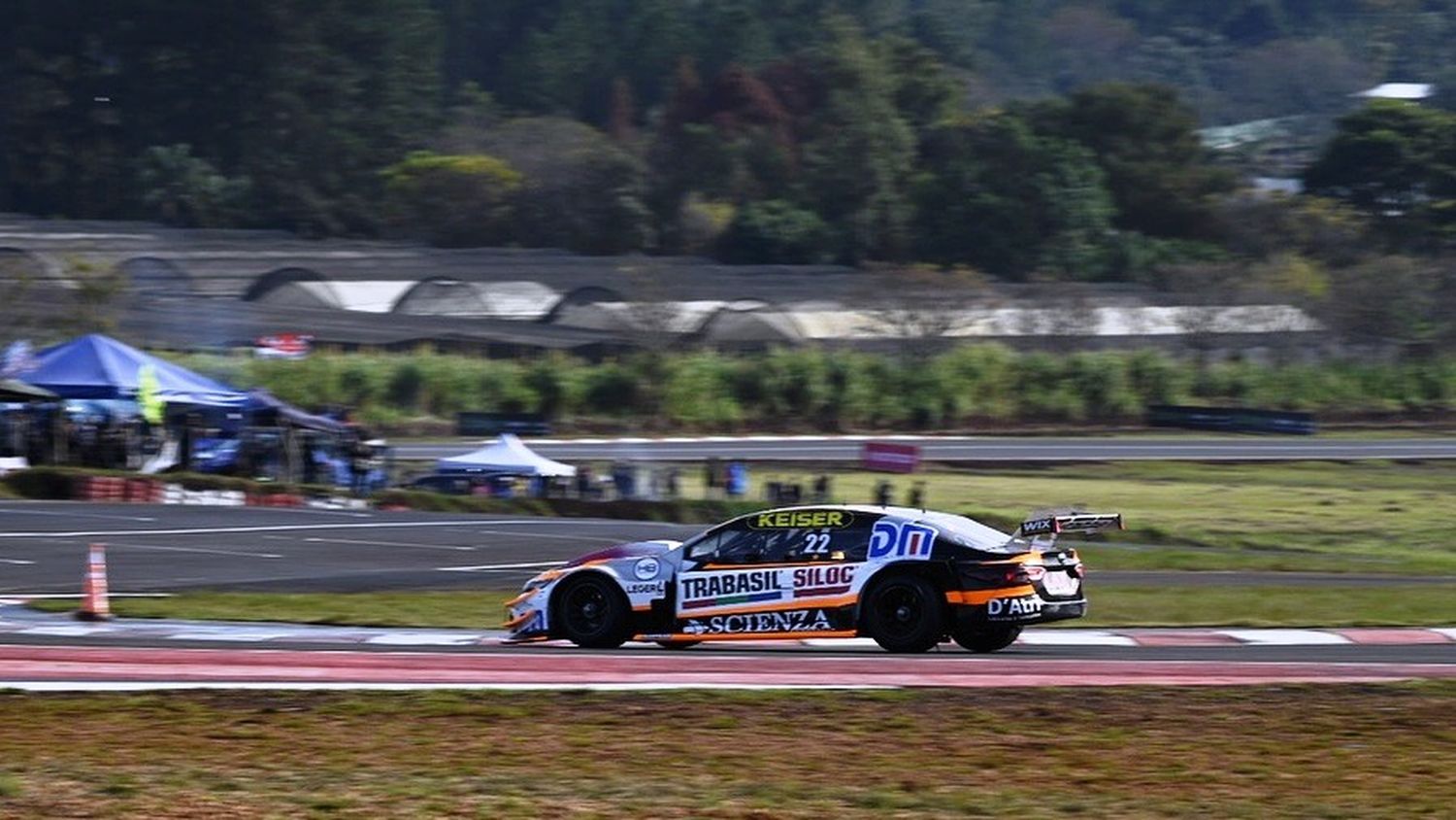 TC: Fritzler le ganó el duelo a Canapino y le dio a Toyota su 1ª victoria de la temporada