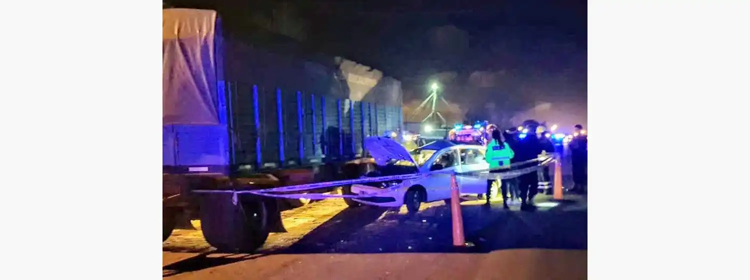 Una mujer y una adolescente murieron tras un choque en la ruta 55