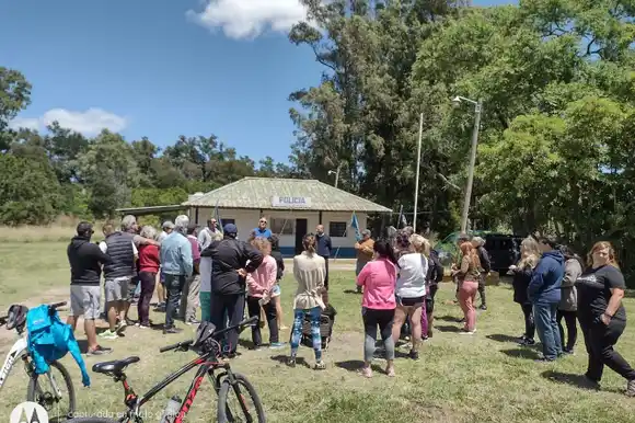 Numerosos vecinos de Lomas Altas participaron en la capacitación sobre “Ojos en Alerta”