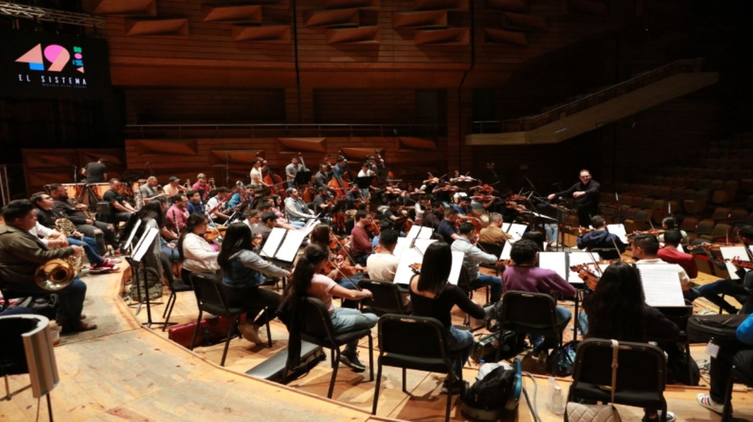 Sistema de Orquestas de Venezuela competirá en los premios Latin Grammy