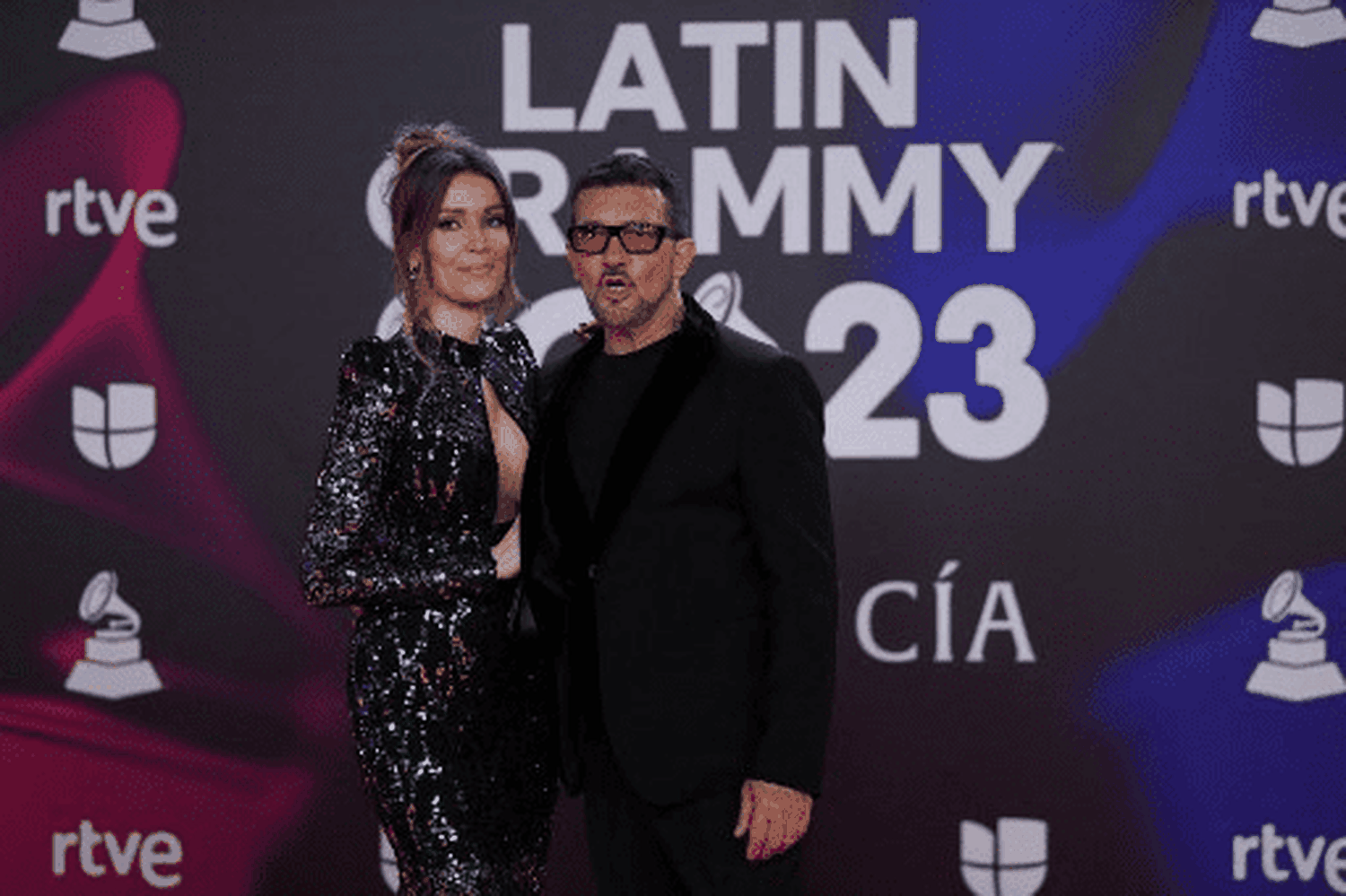 Antonio Banderas recibió una distinción especial en los Latin Grammy. Foto AFP