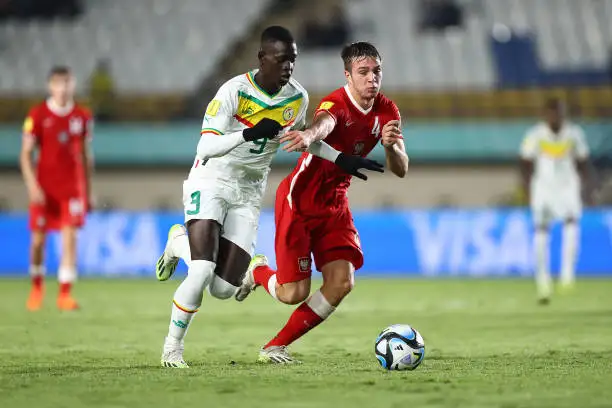 Senegal goleó a Polonia