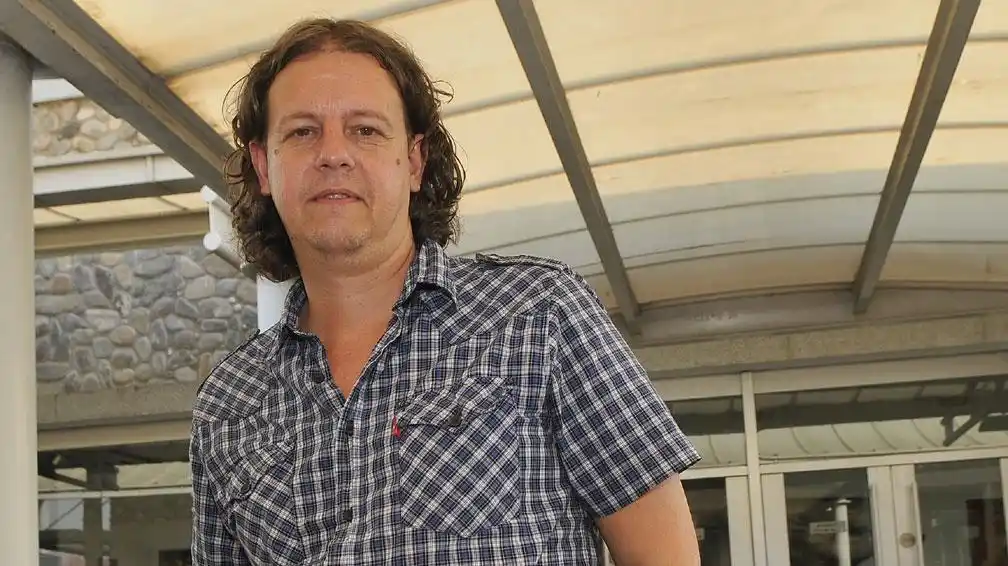 Diputado Castillo aseguró que las policías comunales "militarizan la Provincia" 