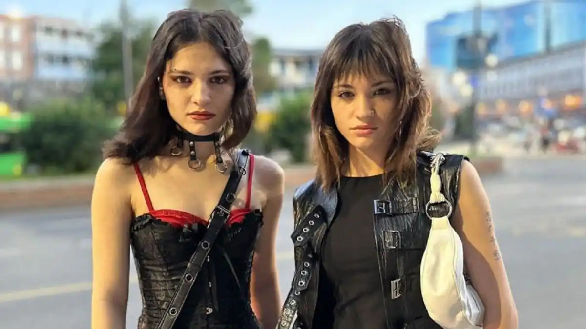 ¡NO ES UNA PELÍCULA! Gemelas separadas y vendidas al nacer se reencontraron gracias un video en TikTok