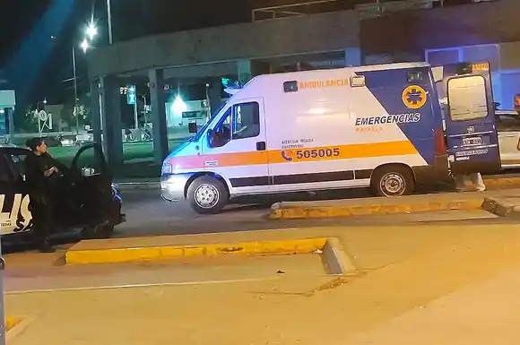 Gran susto en el bar de la Terminal de Ómnibus: un hombre fue trasladado en ambulancia tras desvanecerse