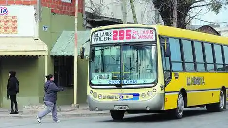 Lanús: Paro en la línea 295 tras asalto a colectivo con ametralladoras