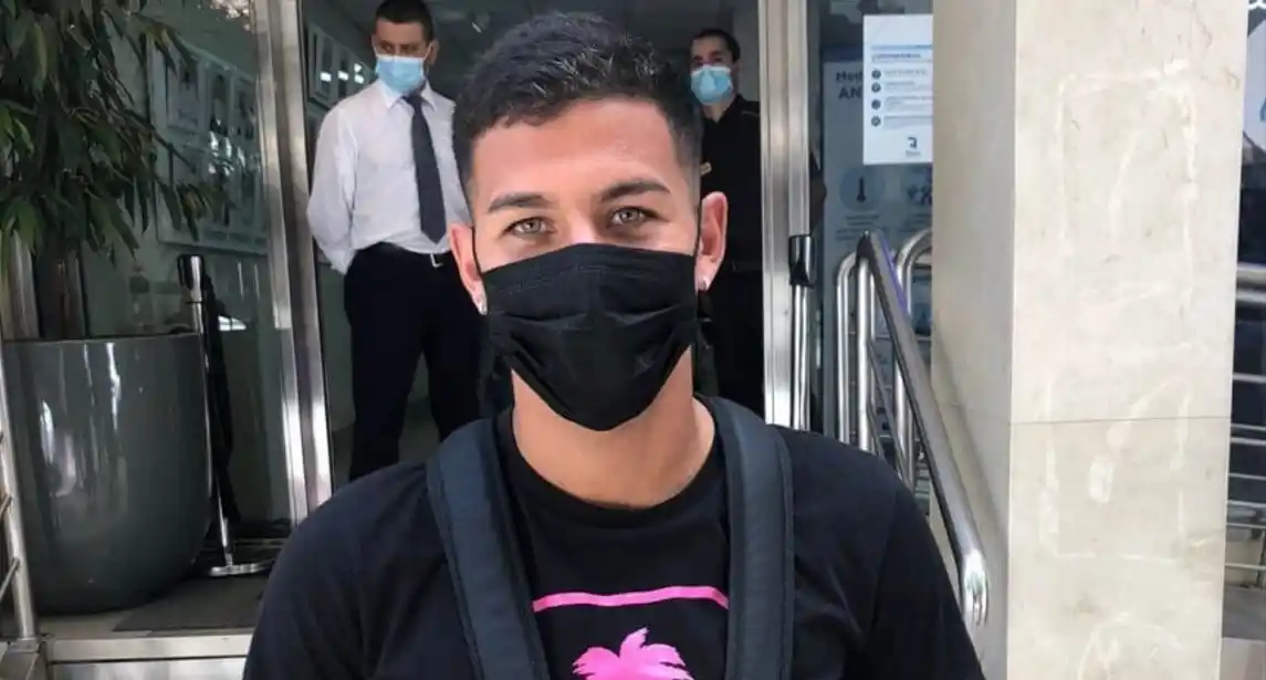 Alex Vigo tras realizar la revisión médica.