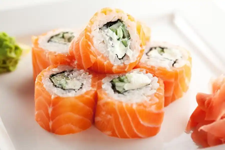 Por el cepo, los restaurantes de sushi reemplazan el salmón: ¿qué pasa en Rafaela?