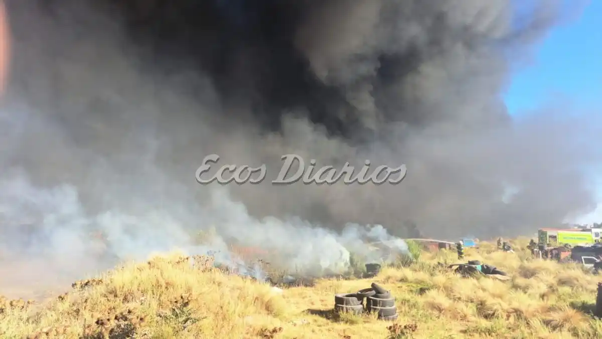Incendio en un predio de la calle 94